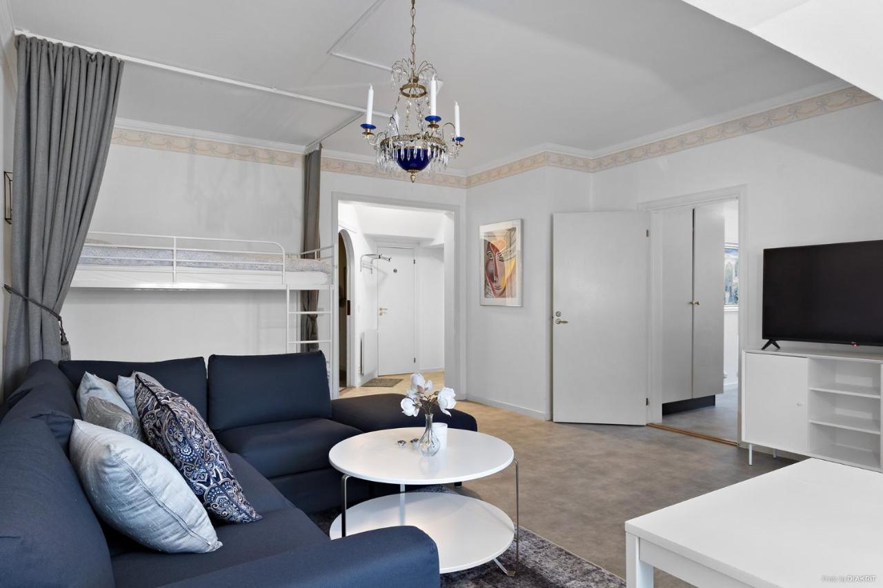 Hernoerum Storgatan - Centrala Laegenheter Härnösand Extérieur photo