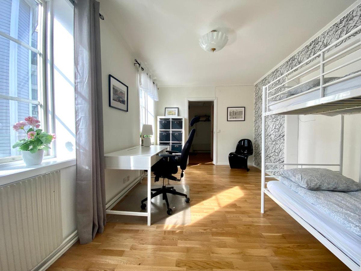 Hernoerum Storgatan - Centrala Laegenheter Härnösand Extérieur photo