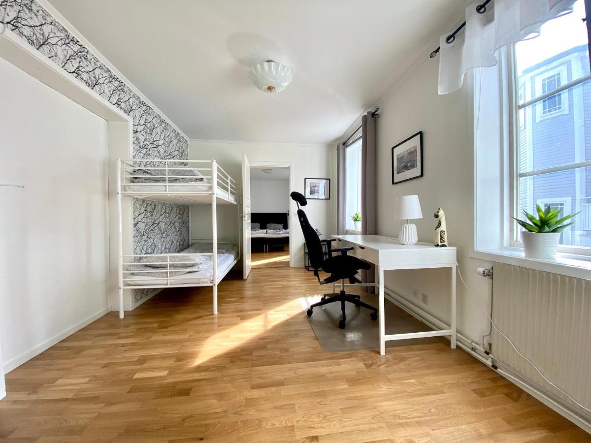 Hernoerum Storgatan - Centrala Laegenheter Härnösand Extérieur photo