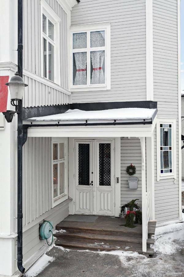 Hernoerum Storgatan - Centrala Laegenheter Härnösand Extérieur photo